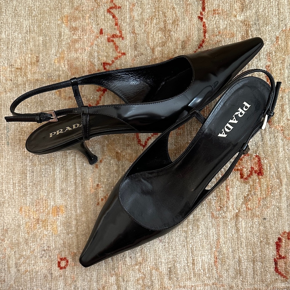 Prada Glossy Black Slingback Heels EUC 39.5 pointy Italy leather Vernice low